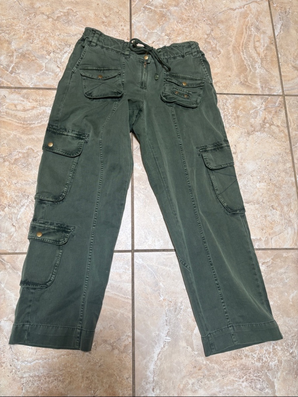 Free people cargo pants NEW !! Small